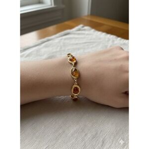 Vtg 1980s Gold Tone Amber Glass Oval Stone Link Bracelet Old Money Classic Retro